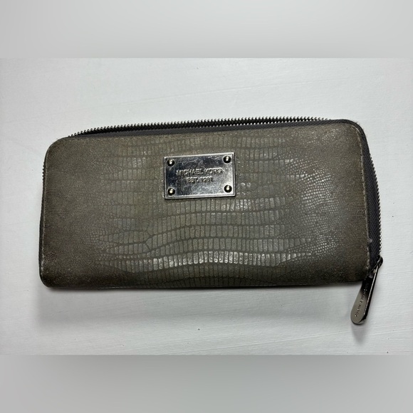 Michael Kors Handbags - Michael Kors Lizard-Embossed Leather Wallet